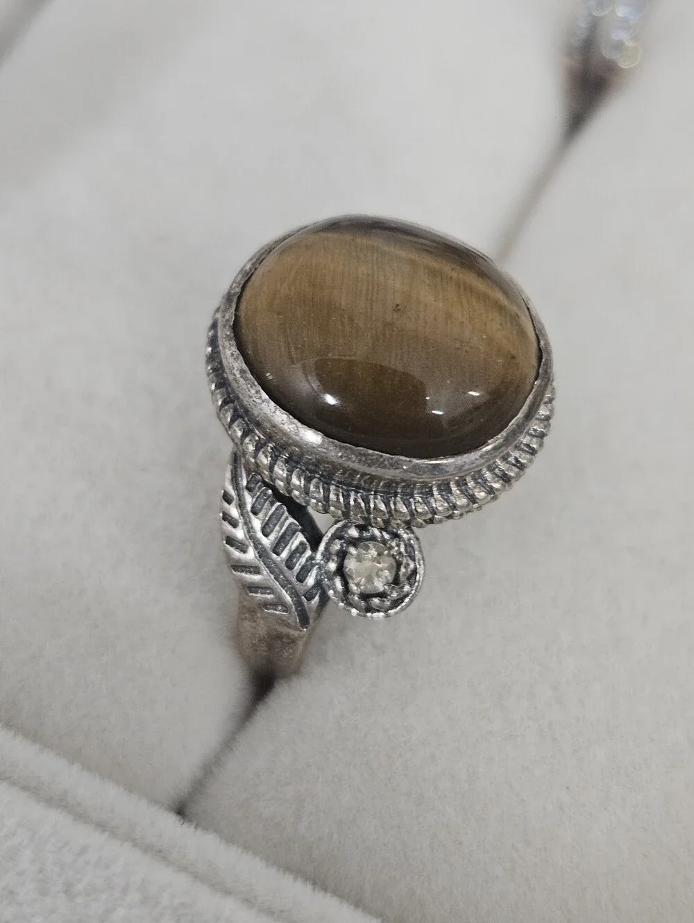 925 Tiger's Eye Gemstone Sterling Silver Leaf Detail Quartz Accent Ring Size 7